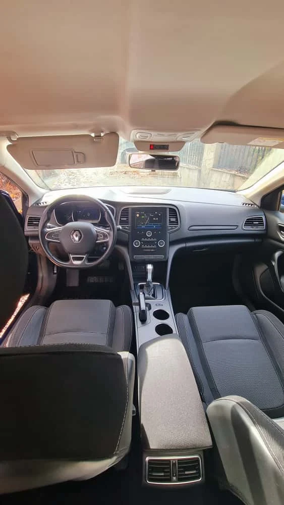 Renault Megane Grandtour 1.5 DCI, снимка 6 - Автомобили и джипове - 52351733