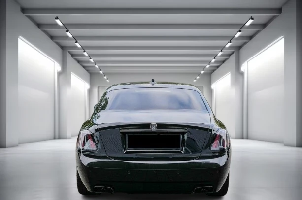 Rolls-Royce Ghost Ghost Black Badge = NEW = Гаранция - изображение 2
