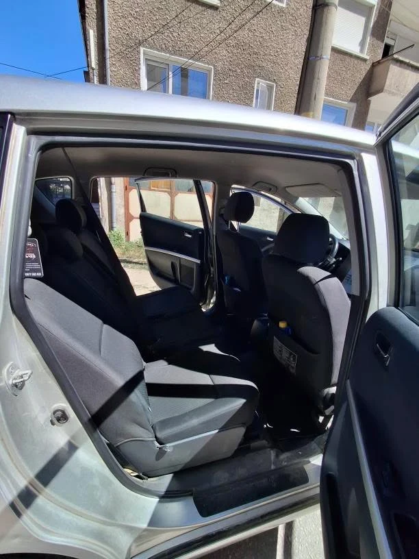 Toyota Corolla verso, снимка 7 - Автомобили и джипове - 52935030