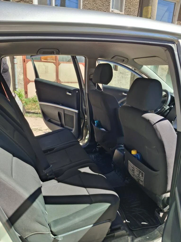 Toyota Corolla verso, снимка 8 - Автомобили и джипове - 52935030