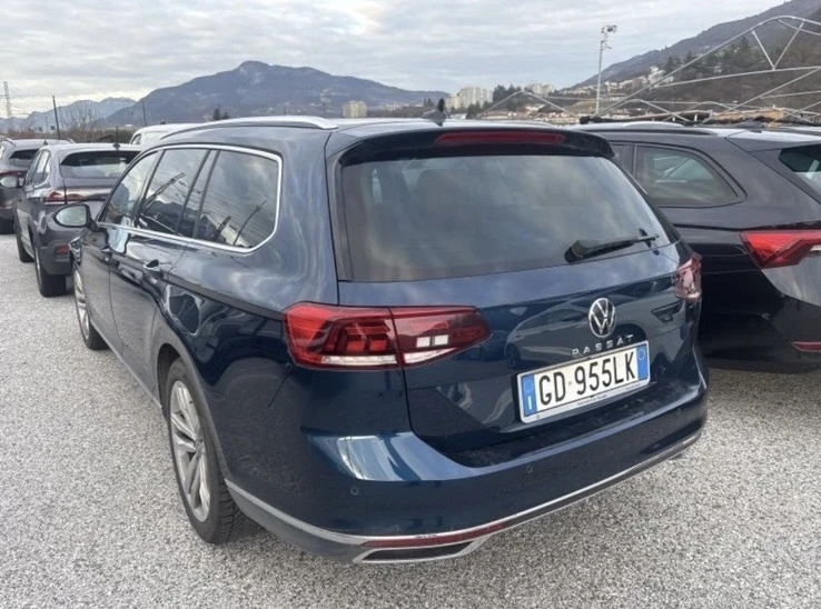 VW Passat, снимка 5 - Автомобили и джипове - 54144045