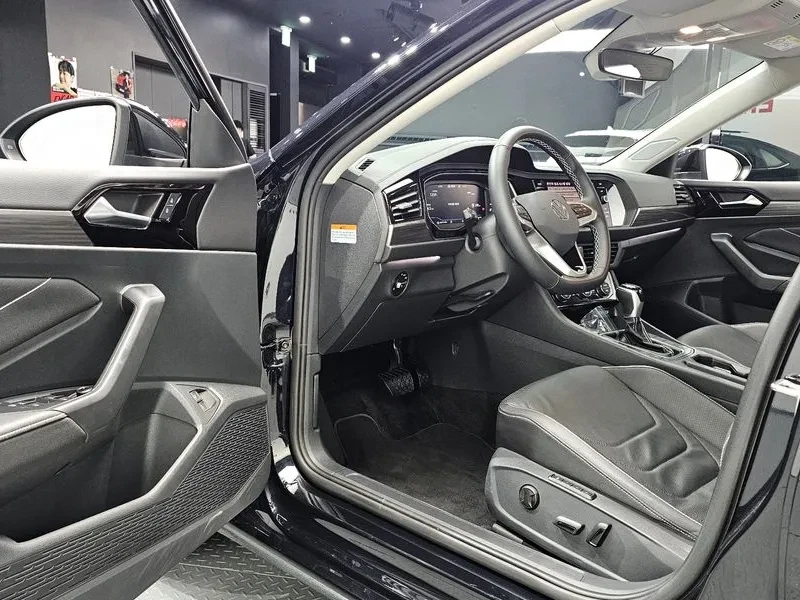 VW Jetta 1.5 Tsi Prestige, снимка 10 - Автомобили и джипове - 55748333