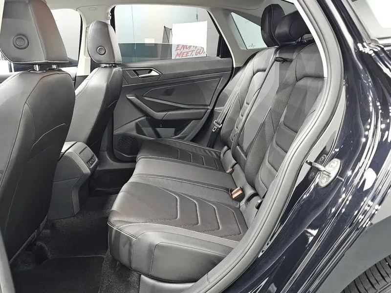 VW Jetta 1.5 Tsi Prestige, снимка 12 - Автомобили и джипове - 55748333
