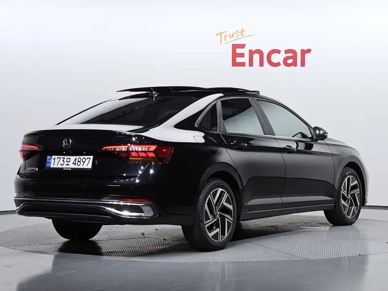 VW Jetta 1.5 Tsi Prestige, снимка 2 - Автомобили и джипове - 55748333