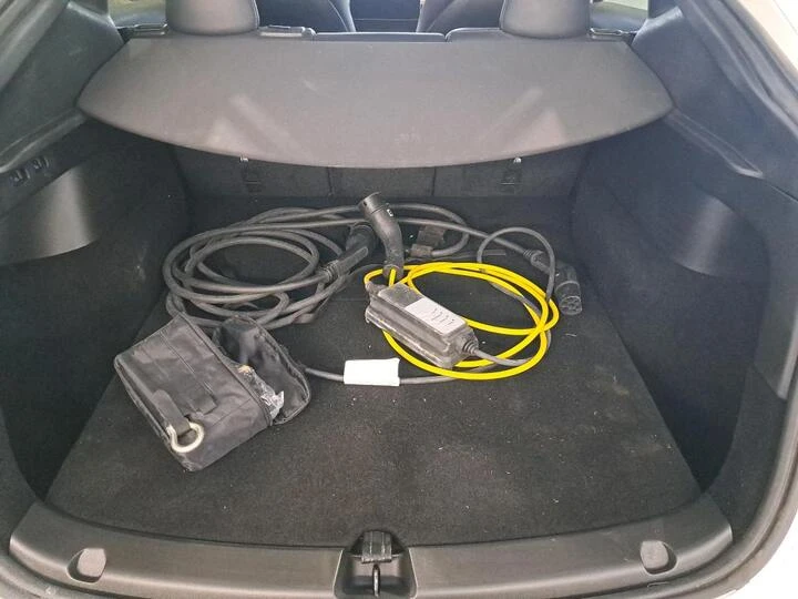 Tesla Model Y Long Range Dual Motor , снимка 14 - Автомобили и джипове - 56071914