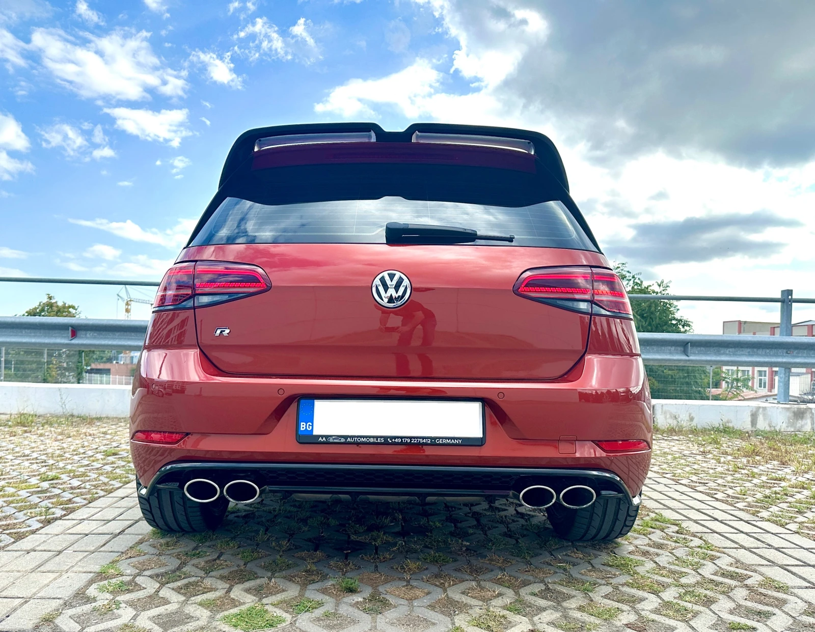 VW Golf 2.0 TSI DSG 4MOTION R - изображение 8