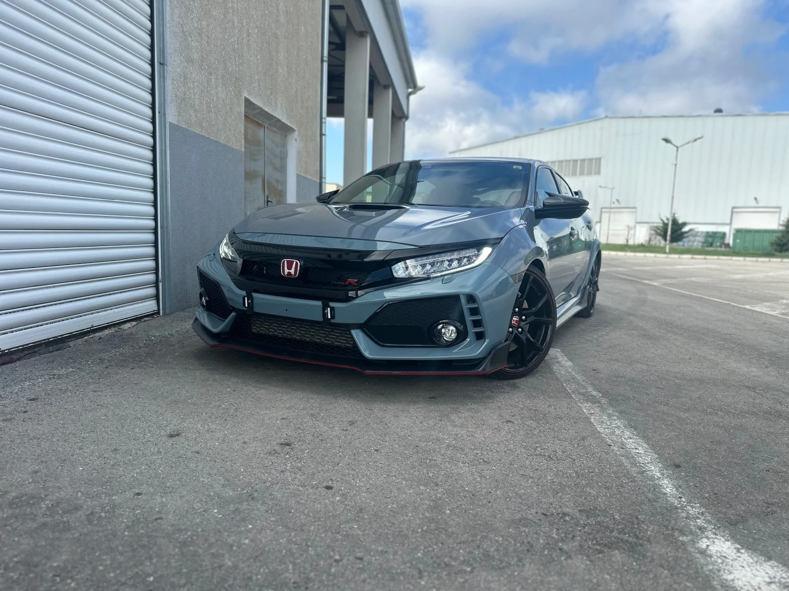 Honda Civic Type R GT FK8 - изображение 6