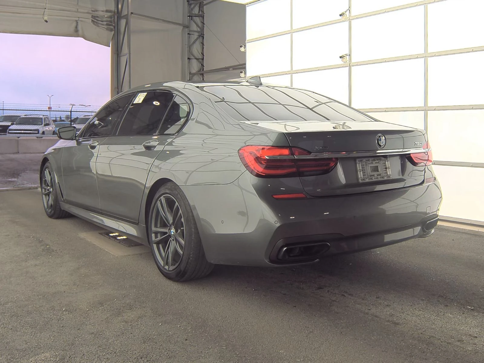 BMW 750 I (M-Pack) Дистроник* H/K* Обдух* 360* Пано* Масаж - изображение 6