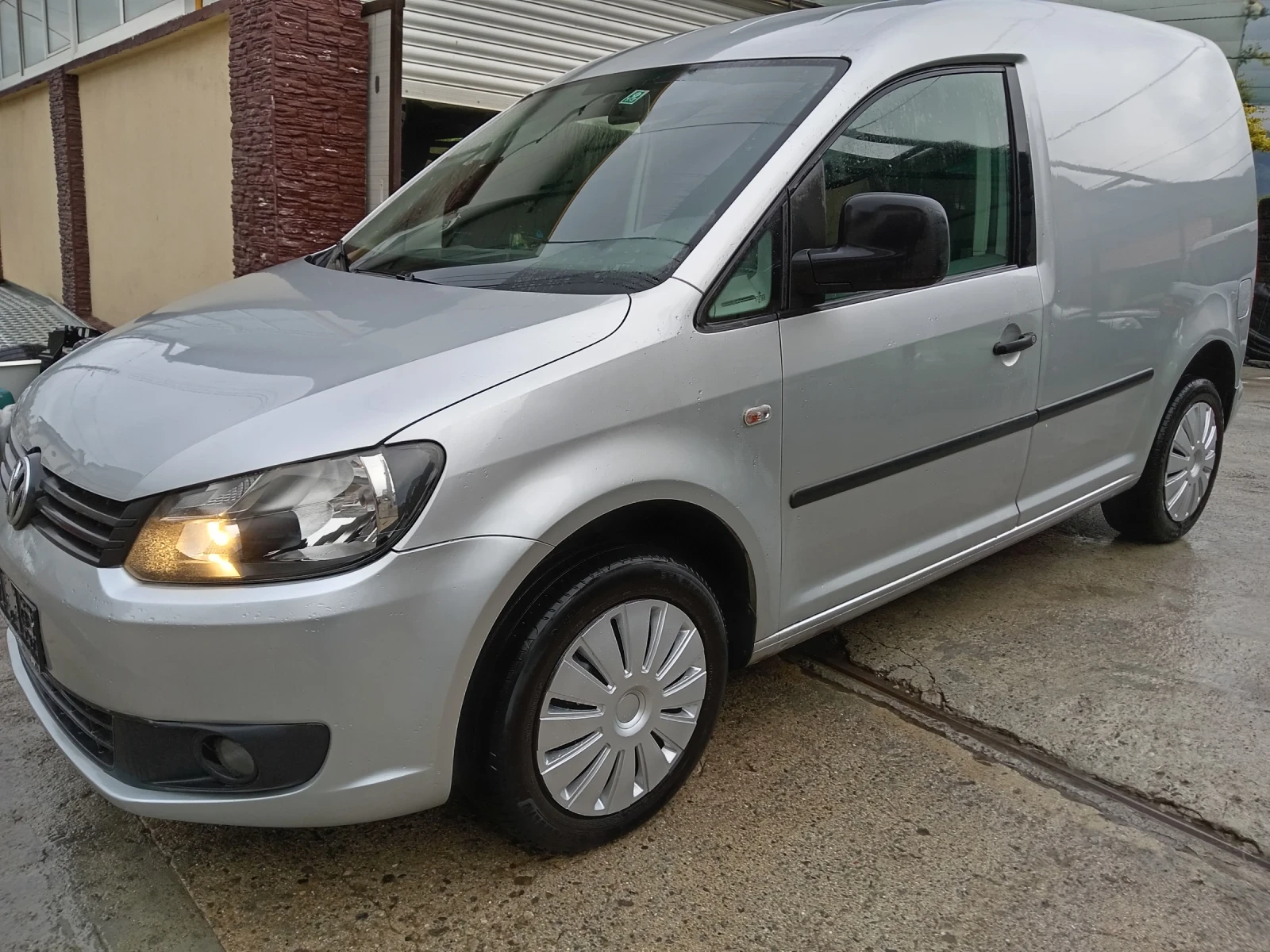 VW Caddy 1600.105кс - изображение 2
