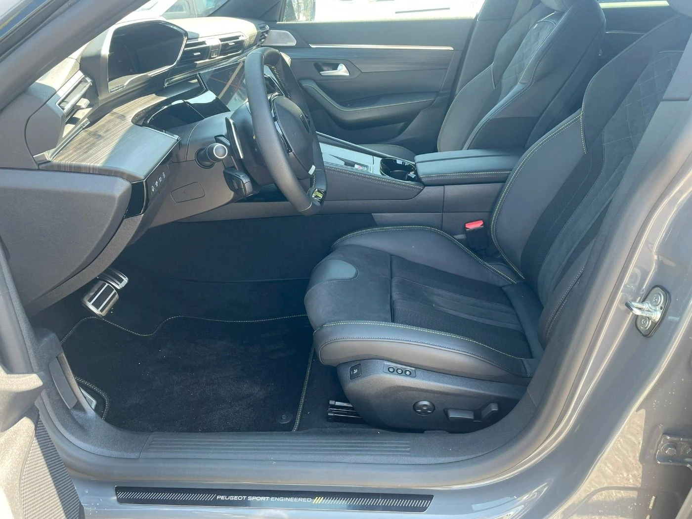 Peugeot 508 PHEV/360HP/PSE/360/NAVI/LED/AMBI/PANO/MASS/581v | Mobile.bg   12