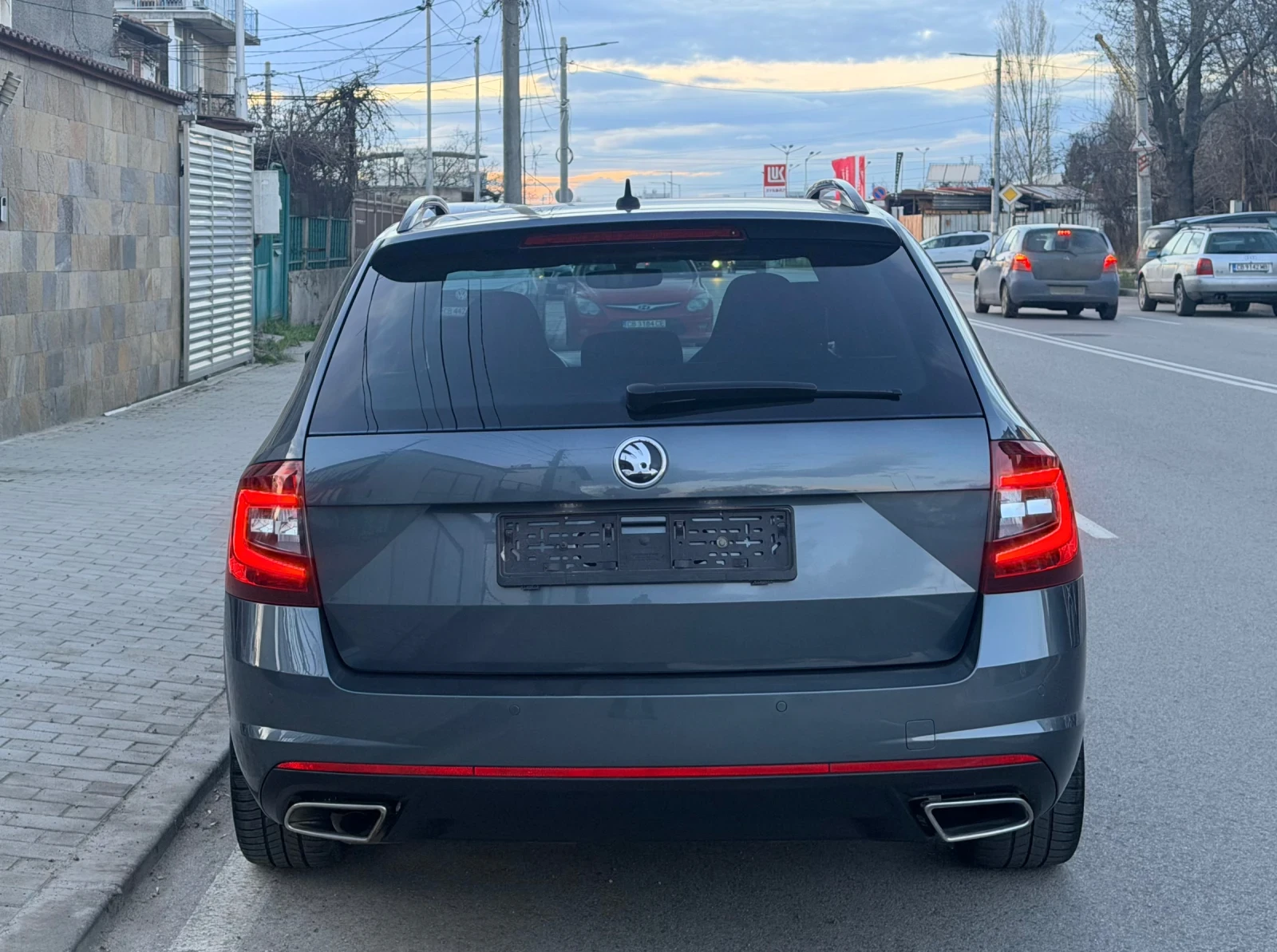 Skoda Octavia VRS-2.0tdi-4x4-LED - изображение 4