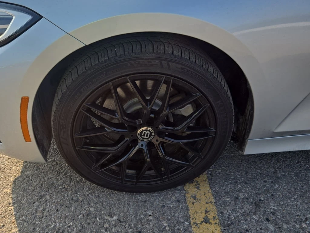 BMW 330 * 330i xDrive * CARFAX * БЕЗ ПЪРВОНАЧАЛНА ВНОСКА - изображение 8