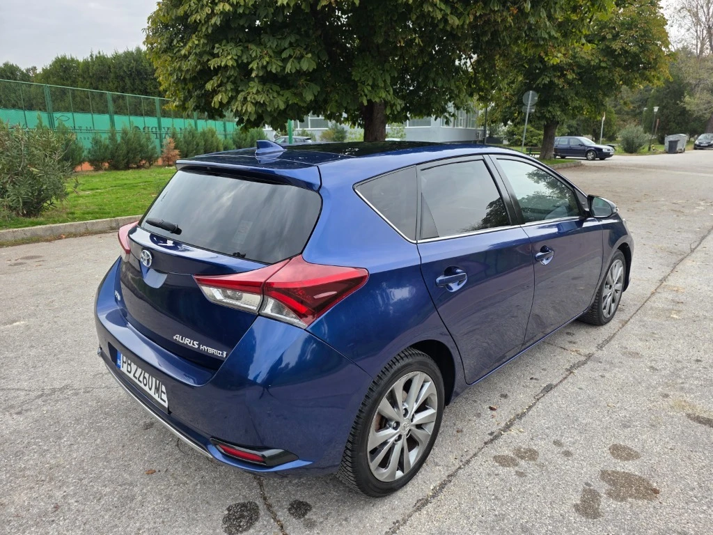 Toyota Auris  - изображение 9