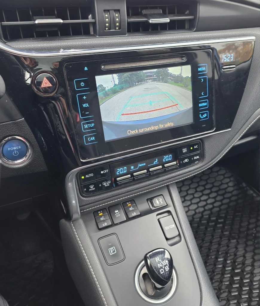 Toyota Auris  - изображение 5