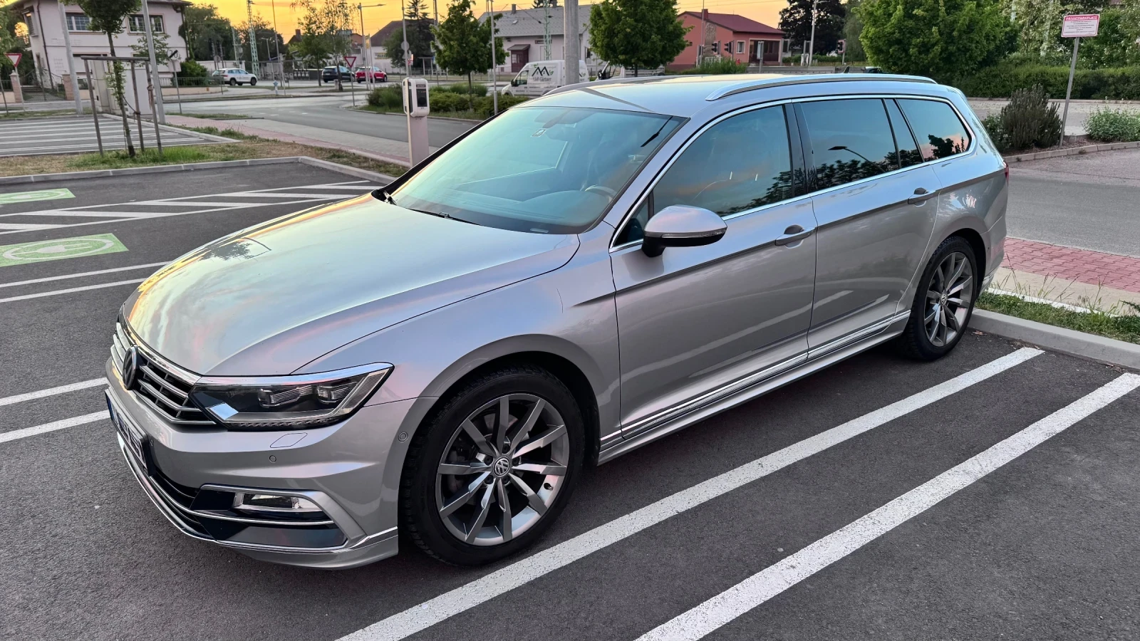 VW Passat 2.0 TDI - R-Line