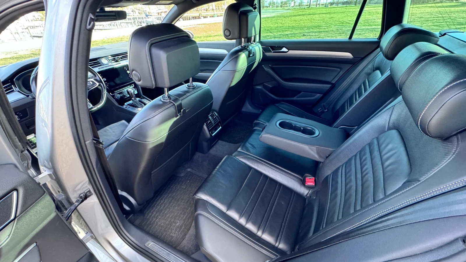 VW Passat 2.0 TDI, снимка 6 - Автомобили и джипове - 53759583