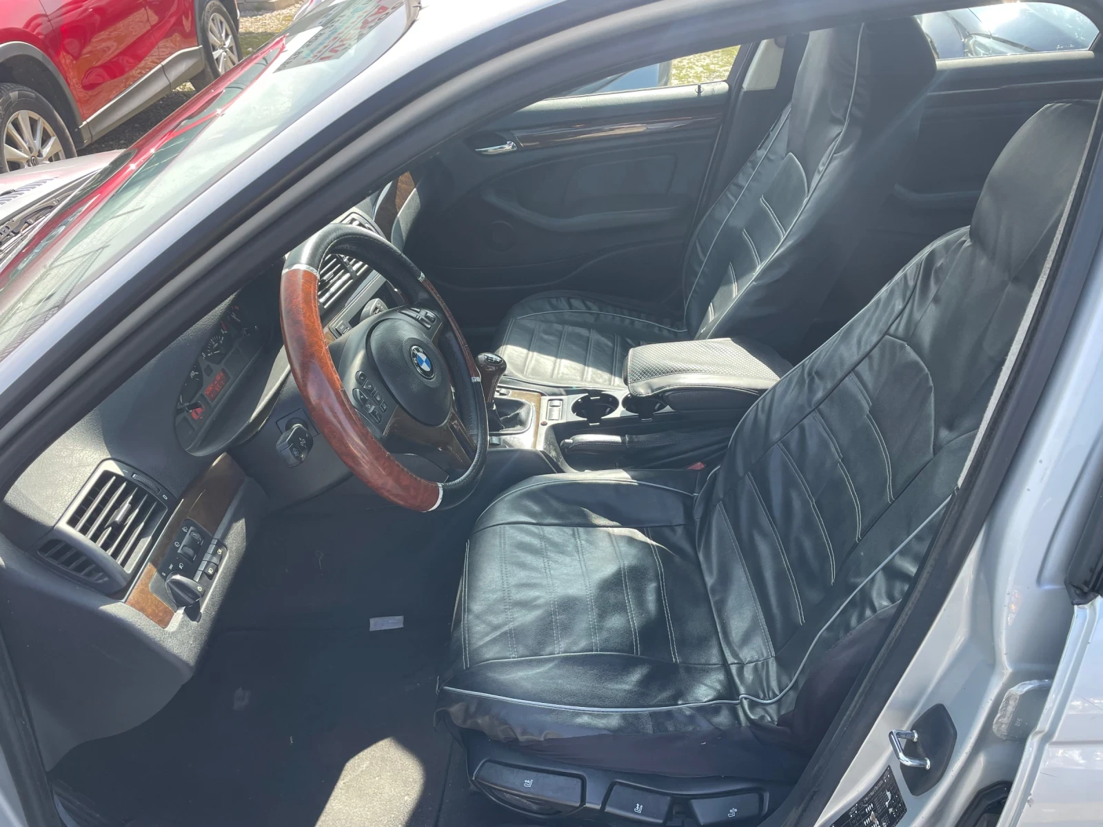 BMW 320 d Navi Top, снимка 10 - Автомобили и джипове - 53832303