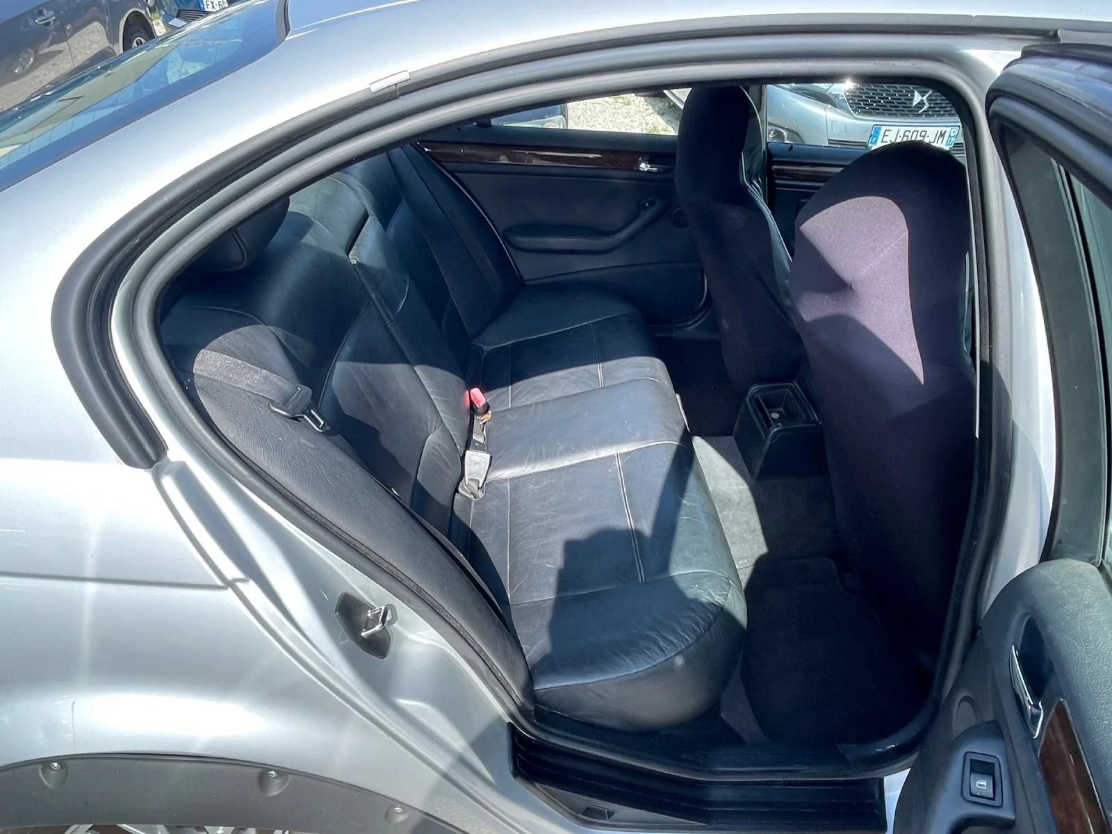 BMW 320 d Navi Top, снимка 13 - Автомобили и джипове - 53832303