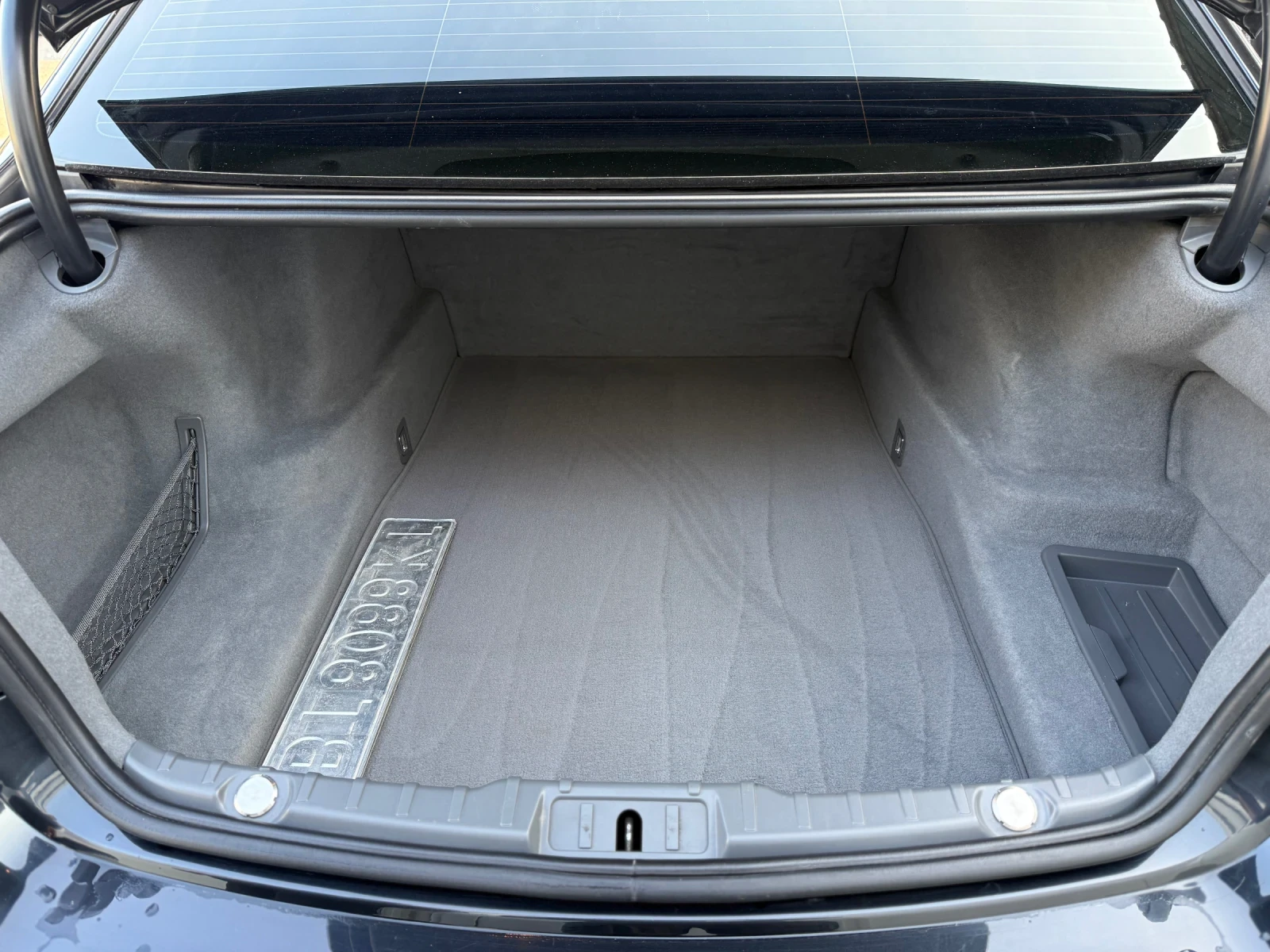 BMW 750 4.4i BiTurbo 449hp. BANG & OLUFSEN , M-pack , K&G, снимка 15 - Автомобили и джипове - 53880328