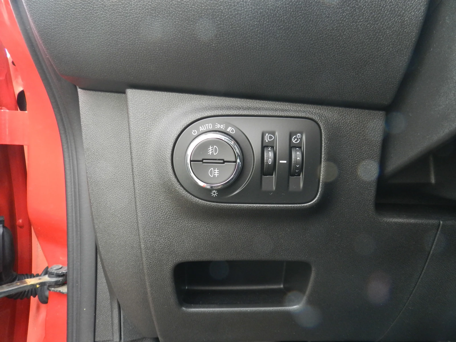 Opel Corsa E-series, снимка 8 - Автомобили и джипове - 53978926