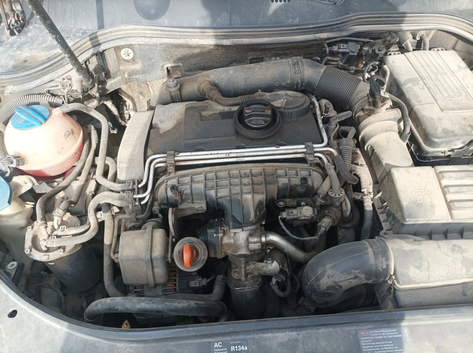 VW Passat, снимка 2 - Автомобили и джипове - 54183758