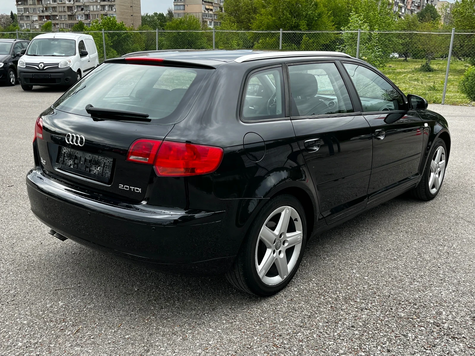 Audi A3 Sportback 2.0TDI, снимка 5 - Автомобили и джипове - 54358567
