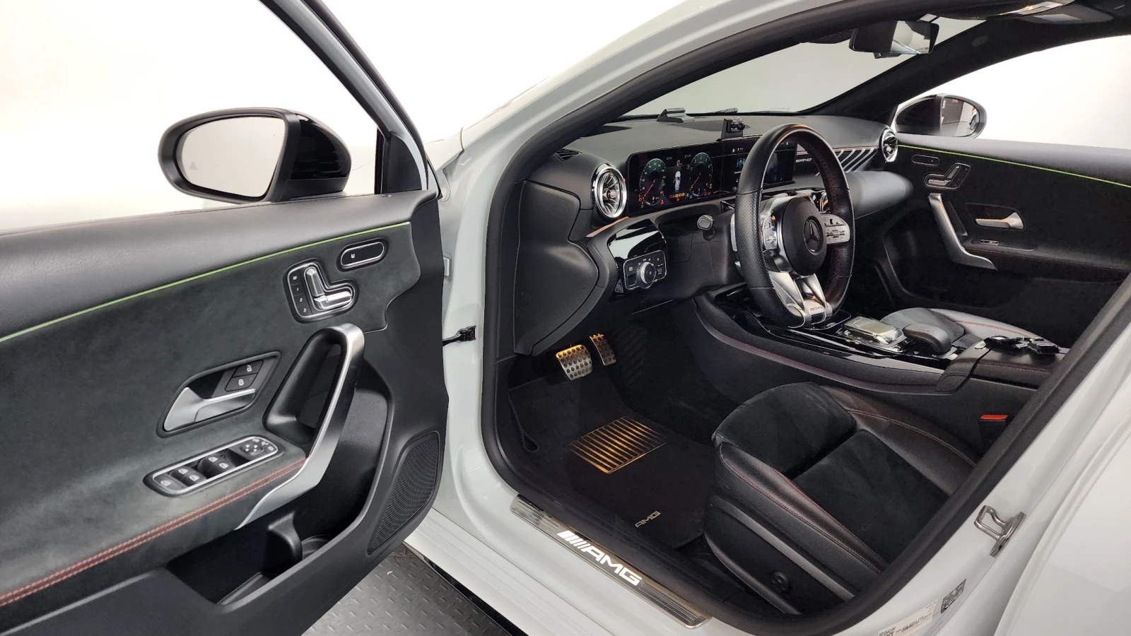 Mercedes-Benz A45 AMG ������| �������| �������| ����� �� ������ | Mobile.bg � ����������� 9