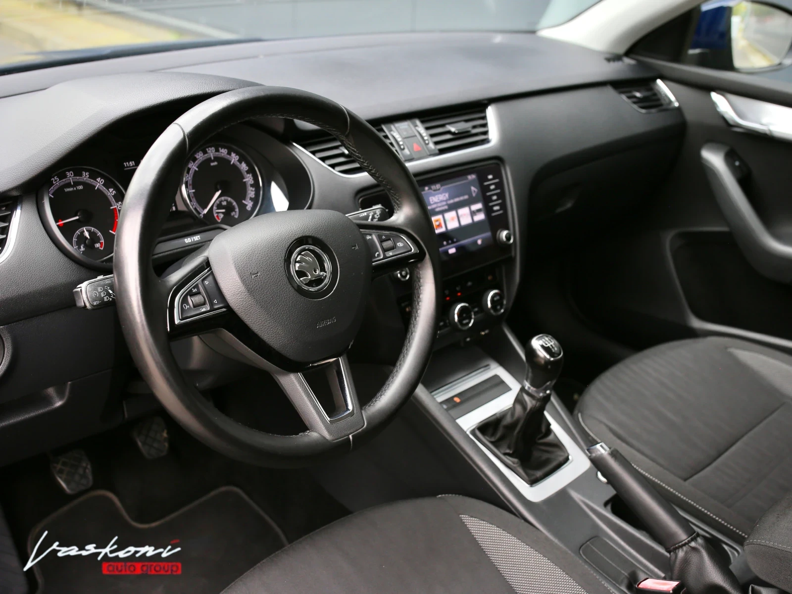 Skoda Octavia 1.6 TDI Facelift, снимка 6 - Автомобили и джипове - 54485636