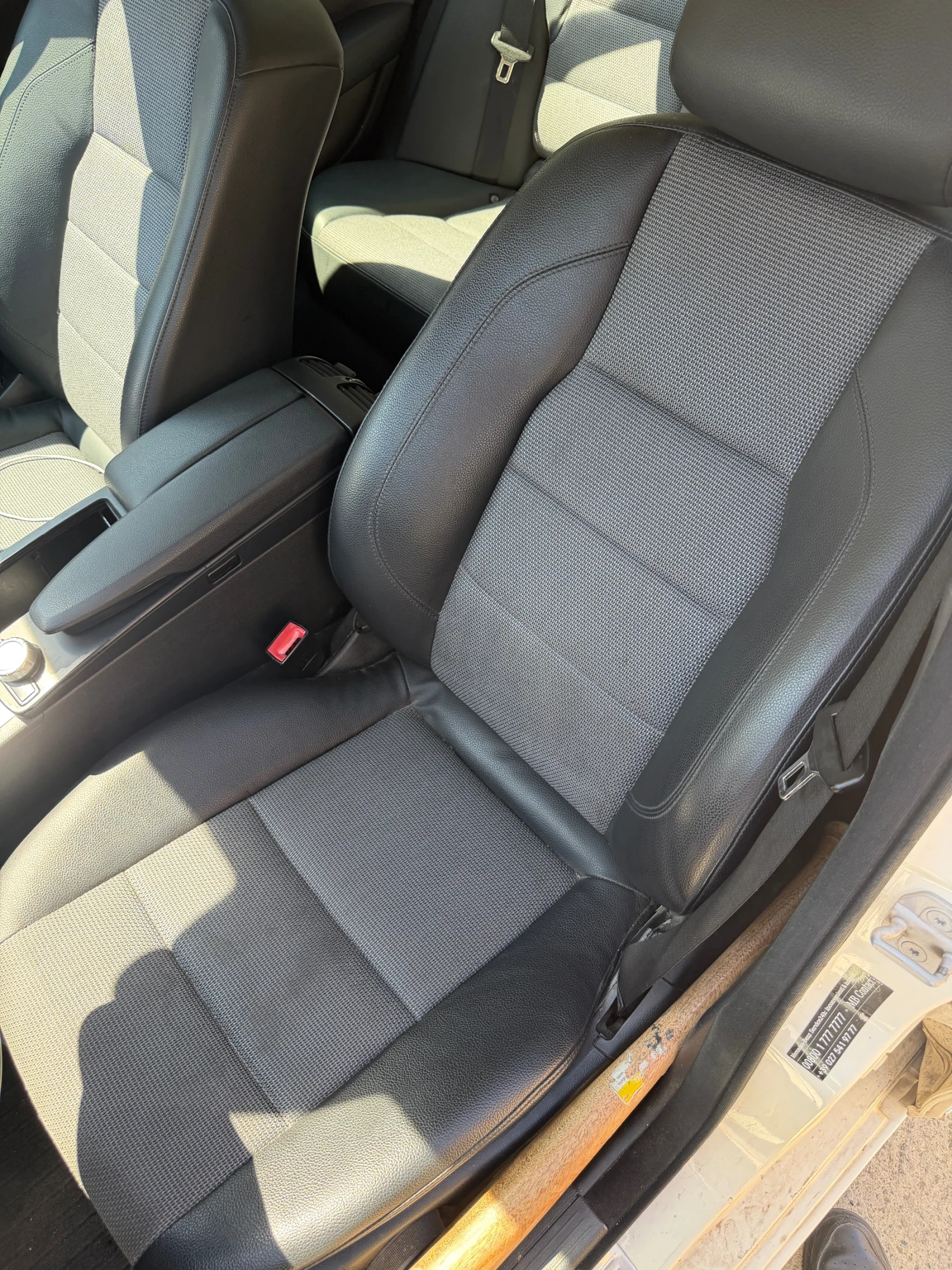 Mercedes-Benz C 220, снимка 12 - Автомобили и джипове - 55499511