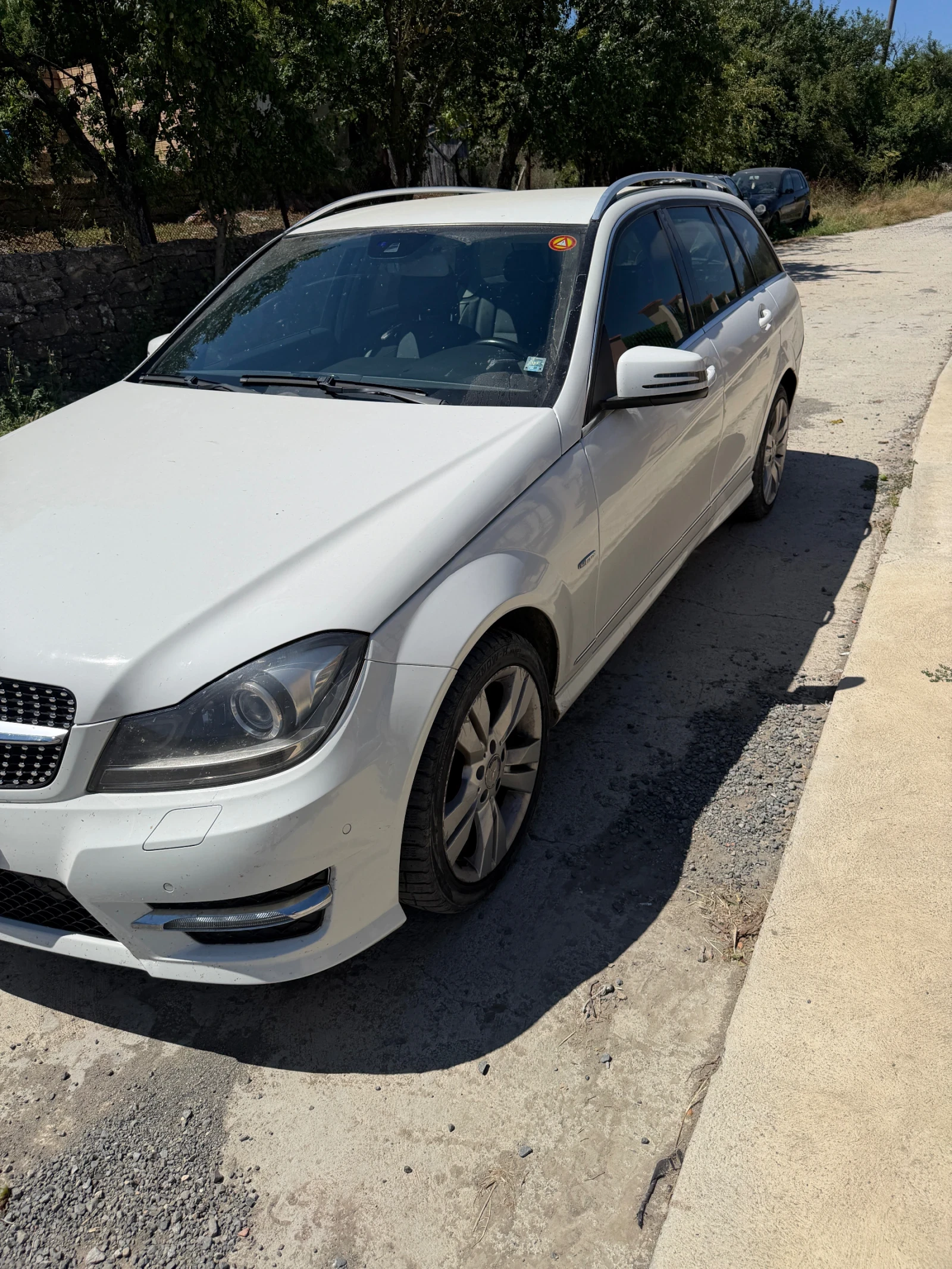Mercedes-Benz C 220, снимка 2 - Автомобили и джипове - 55499511