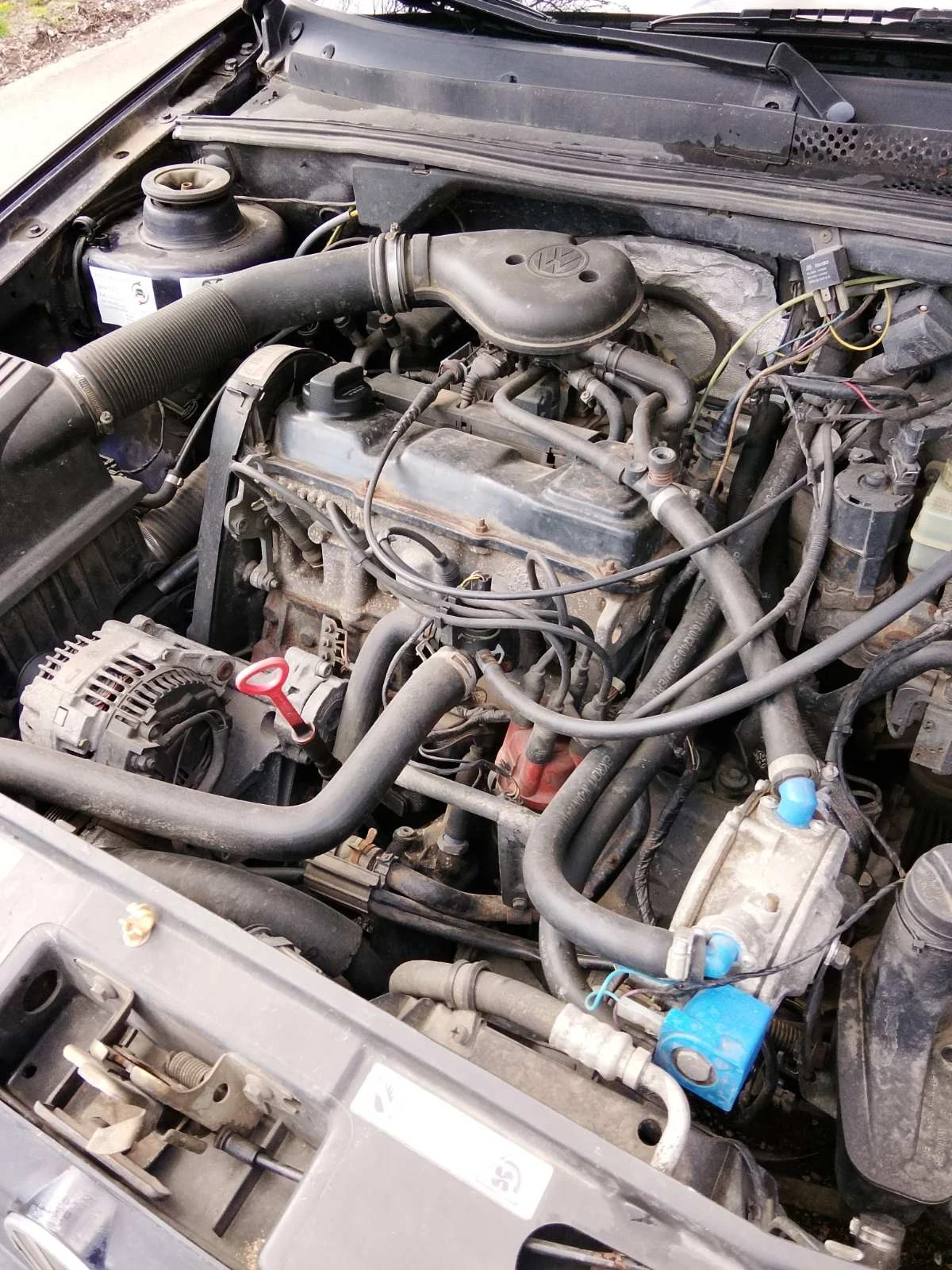 VW Golf 1.8 4X4, снимка 9 - Автомобили и джипове - 54573465
