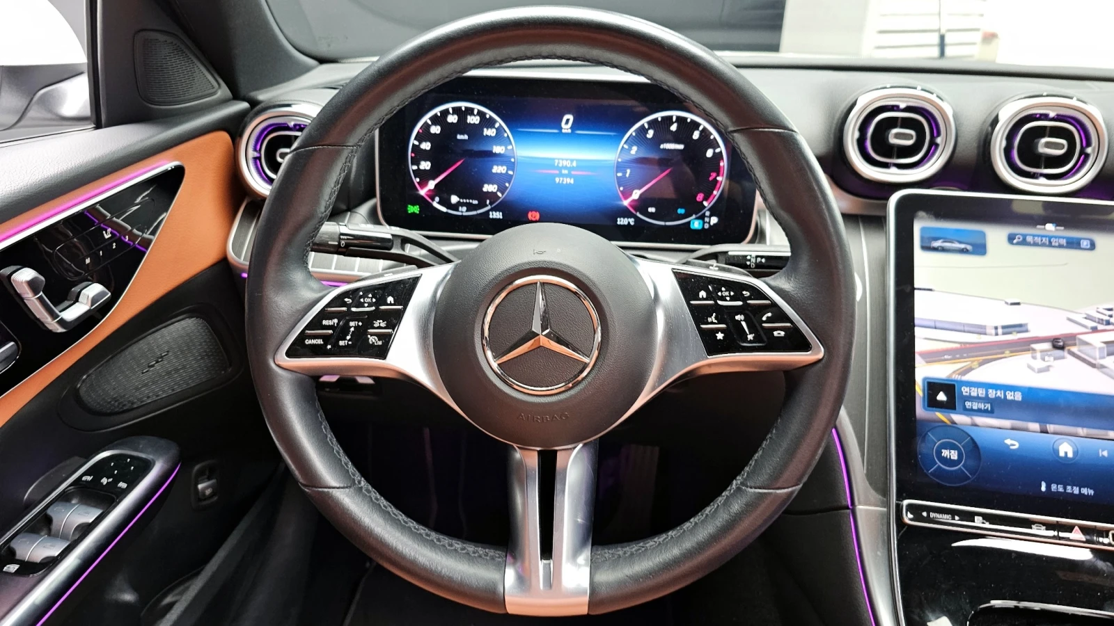 Mercedes-Benz C 300 Avantgarde | W206 | 2023 | Панорамен покрив | , снимка 14 - Автомобили и джипове - 54581859