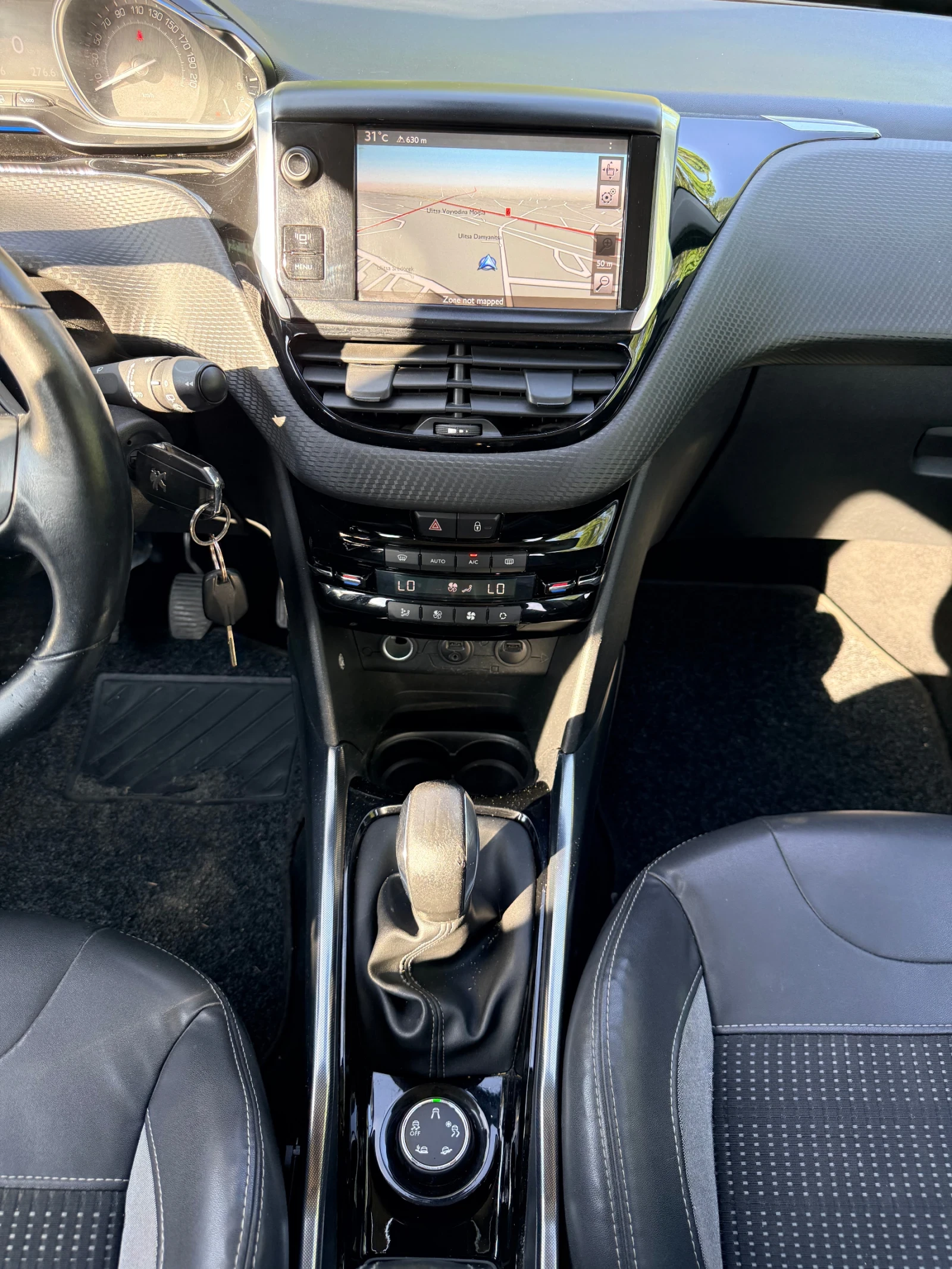 Peugeot 2008 1.6 120к.с. AMBIENT, снимка 9 - Автомобили и джипове - 54787316
