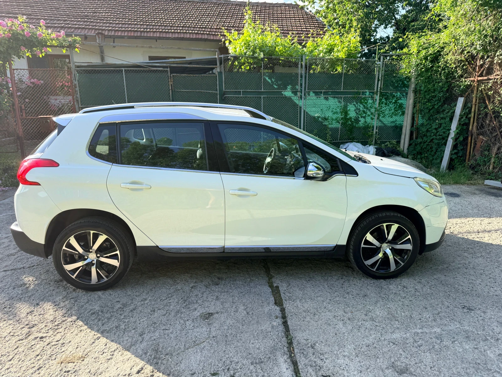 Peugeot 2008 1.6 120к.с. AMBIENT, снимка 6 - Автомобили и джипове - 54787316