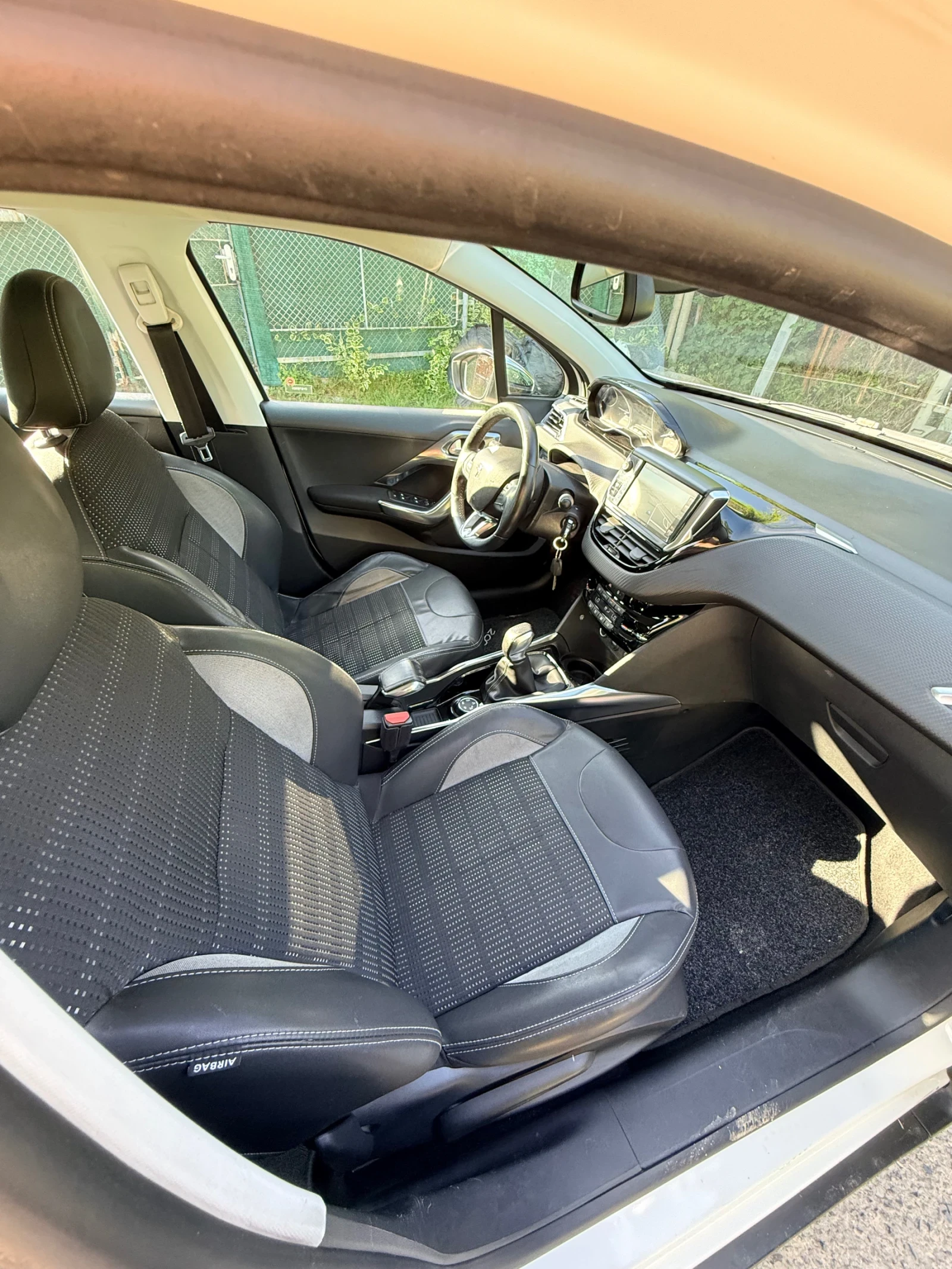 Peugeot 2008 1.6 120к.с. AMBIENT, снимка 11 - Автомобили и джипове - 54787316