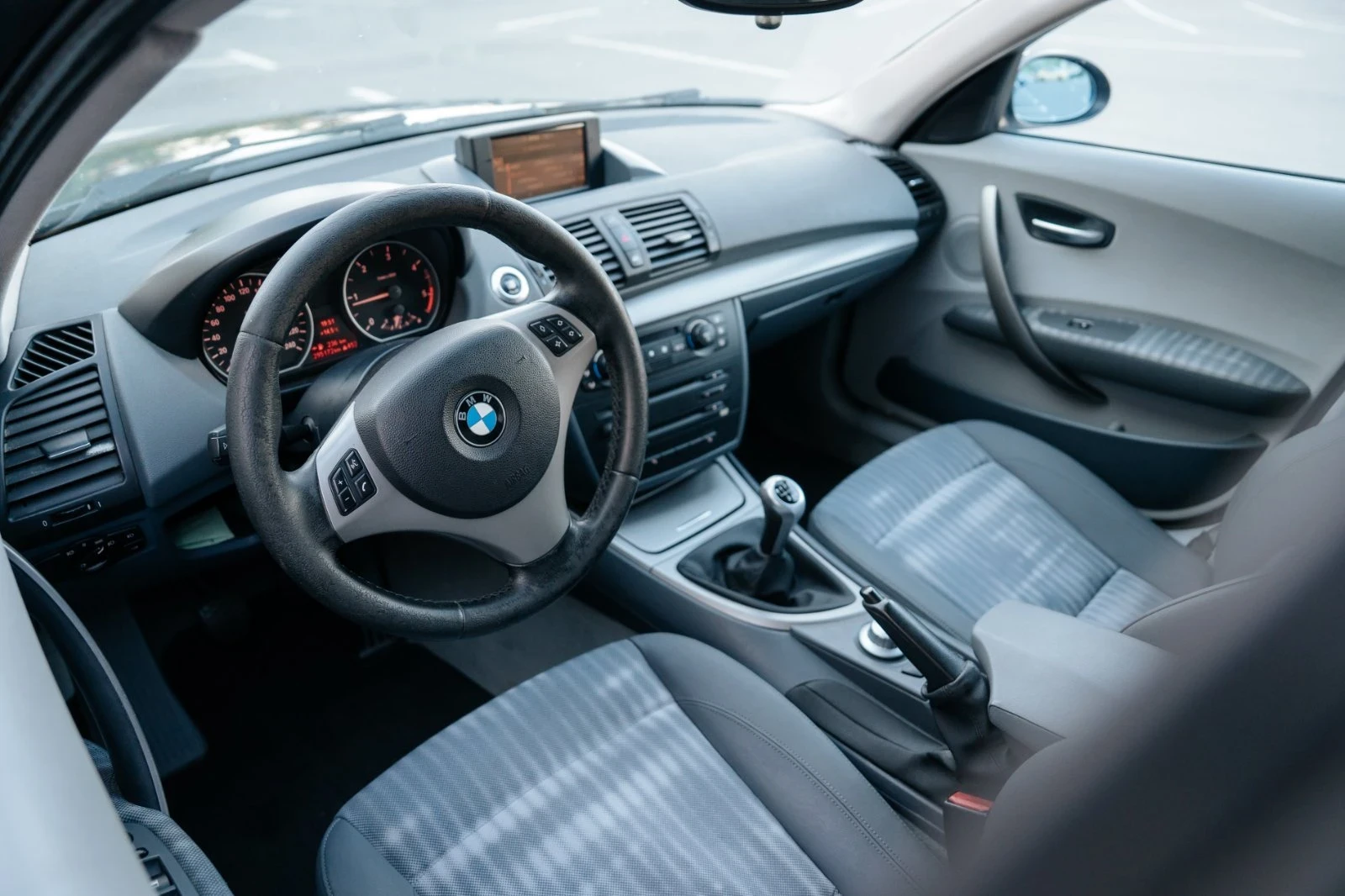 BMW 120, снимка 11 - Автомобили и джипове - 54836576