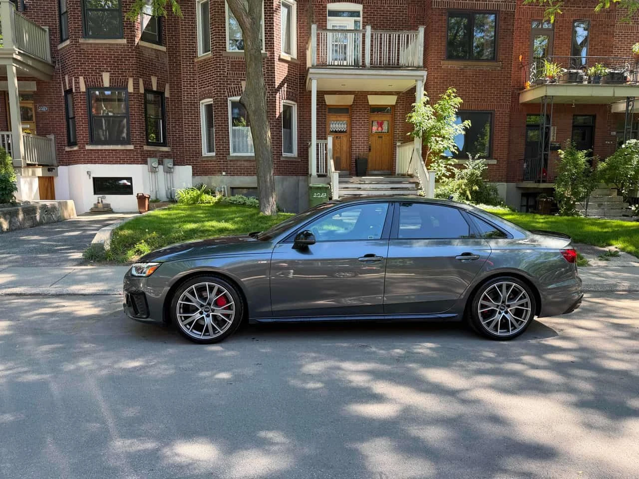 Audi A4 * Technik * CARFAX * БЕЗ ПЪРВОНАЧАЛНА ВНОСКА, снимка 6 - Автомобили и джипове - 54859797