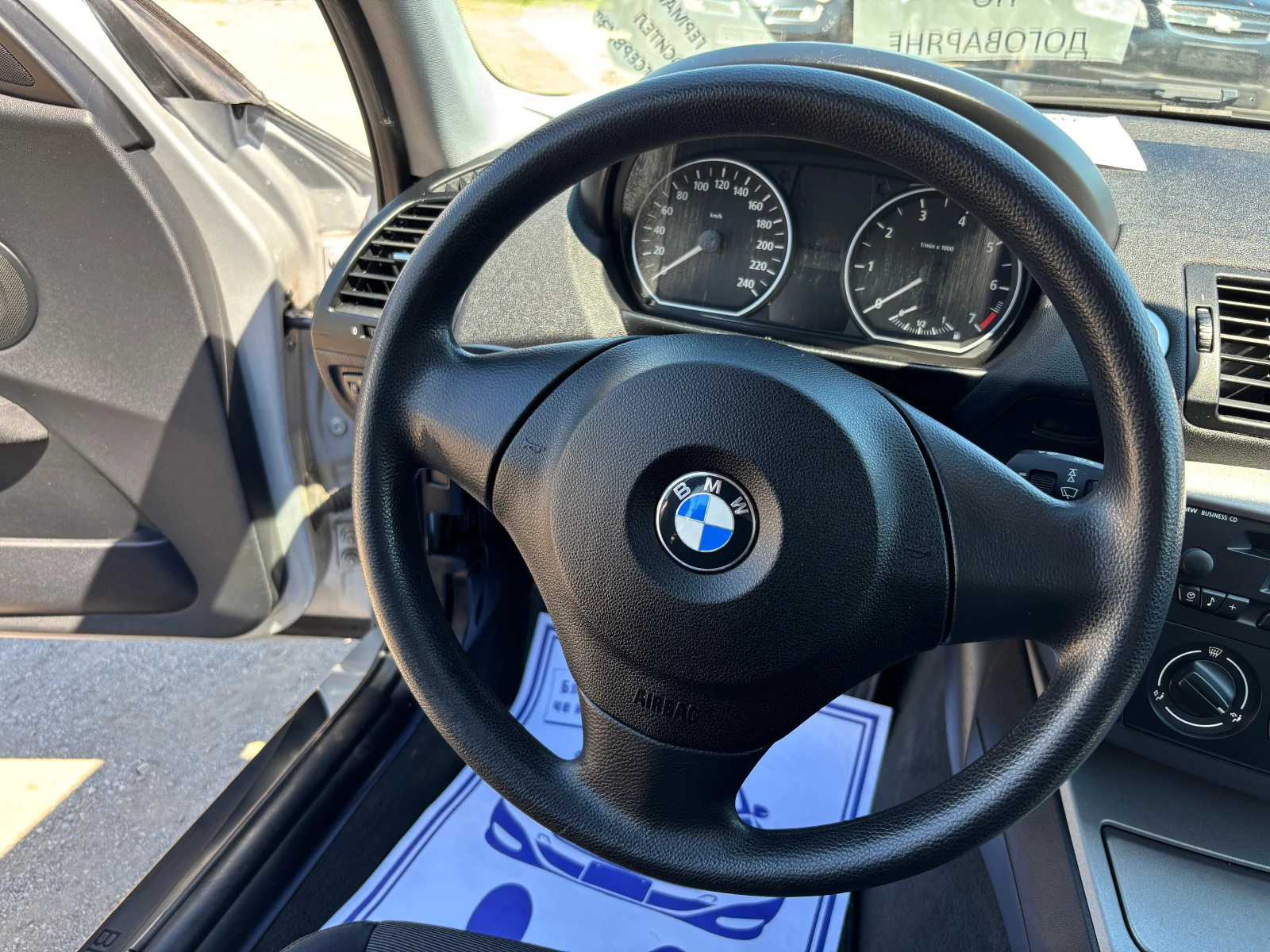 BMW 118 2.0 БЕНЗИН/АВТОМАТ, снимка 8 - Автомобили и джипове - 54877985