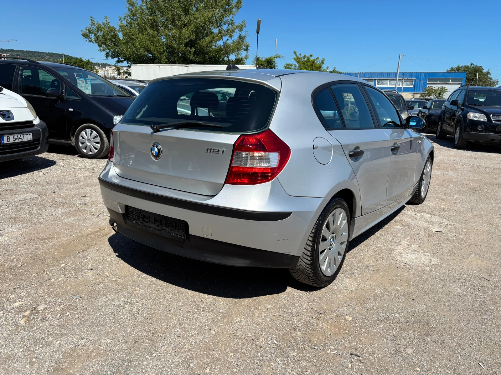 BMW 118 2.0 БЕНЗИН/АВТОМАТ, снимка 4 - Автомобили и джипове - 54877985