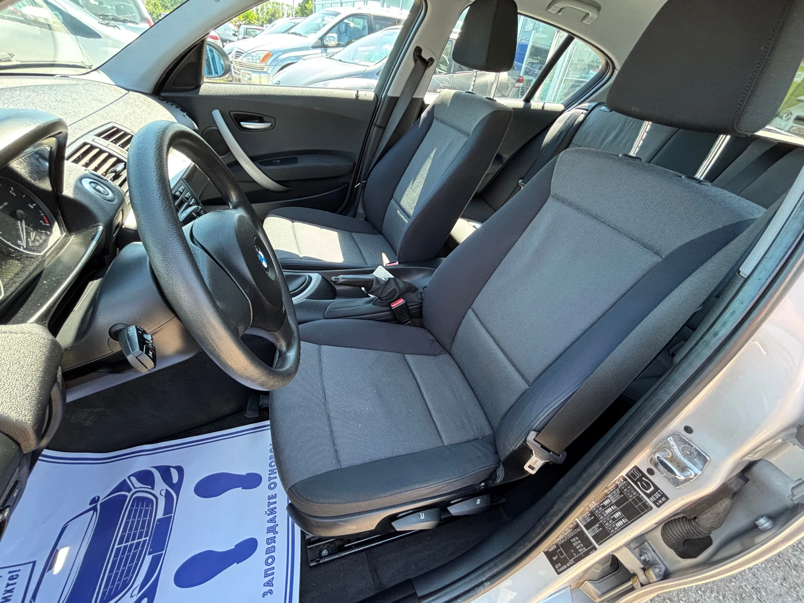 BMW 118 2.0 БЕНЗИН/АВТОМАТ, снимка 12 - Автомобили и джипове - 54877985