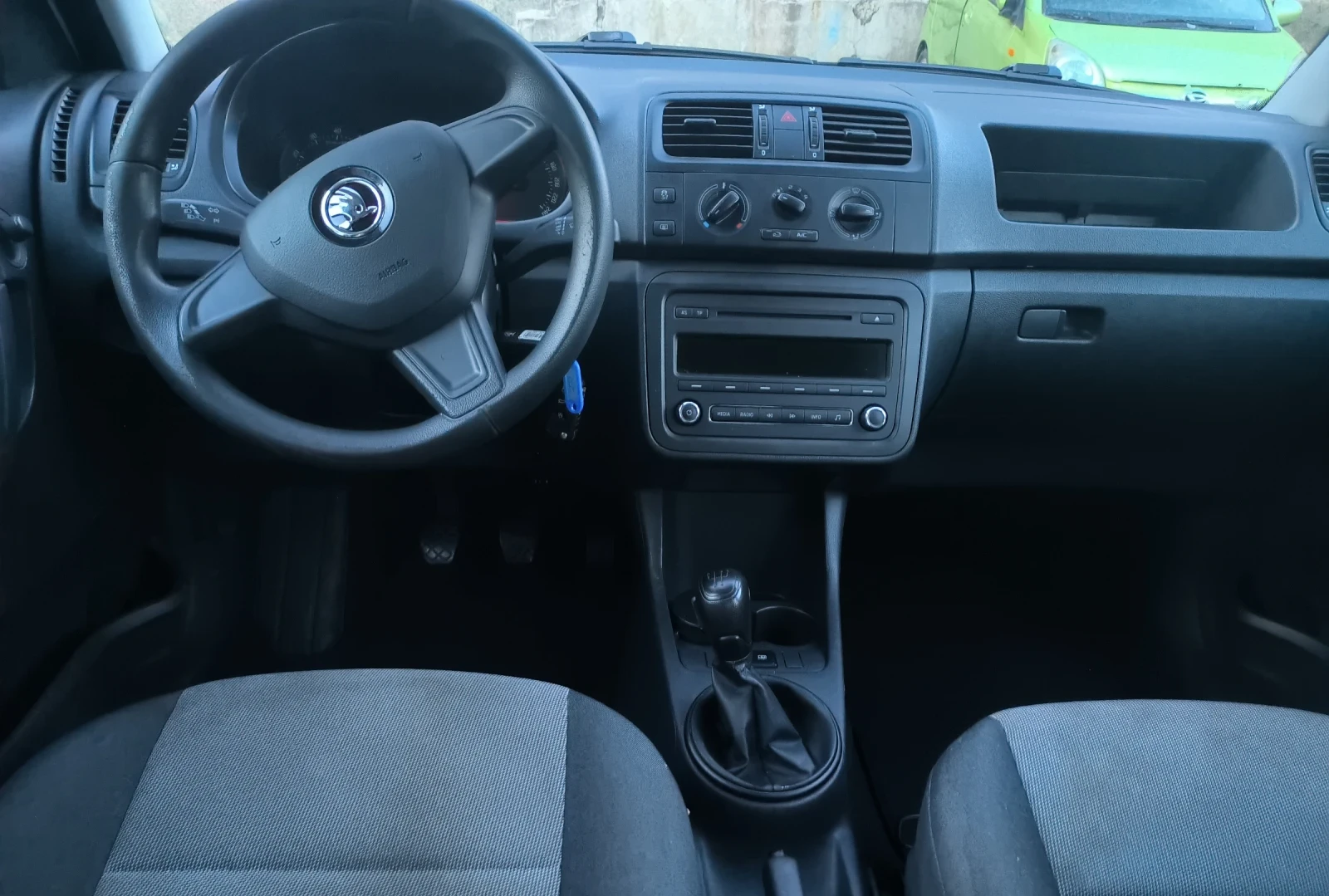 Skoda Roomster 1.2 РЕАЛНИ КИЛОМЕТРИ, снимка 8 - Автомобили и джипове - 55805601