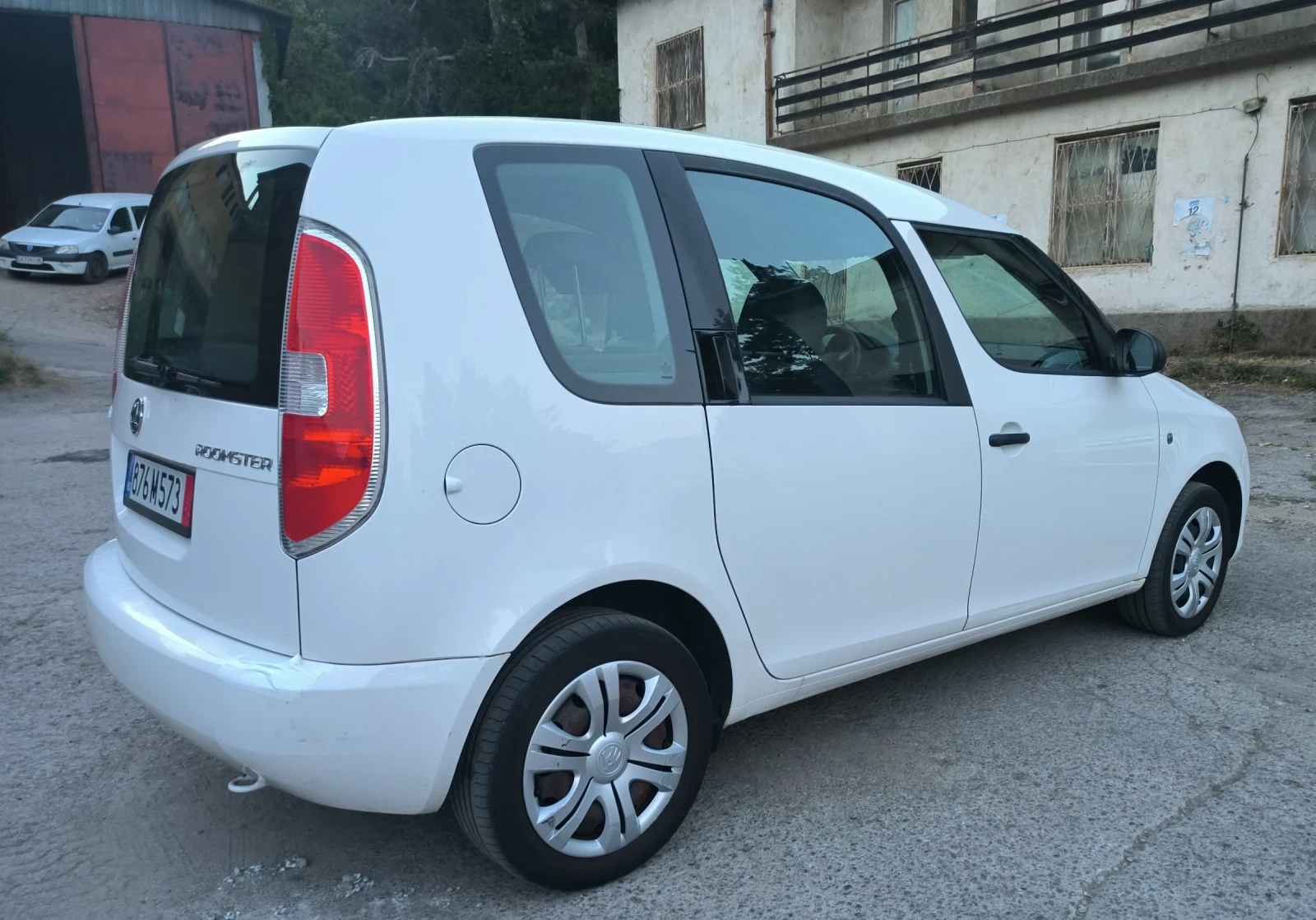 Skoda Roomster 1.2 РЕАЛНИ КИЛОМЕТРИ, снимка 5 - Автомобили и джипове - 55805601