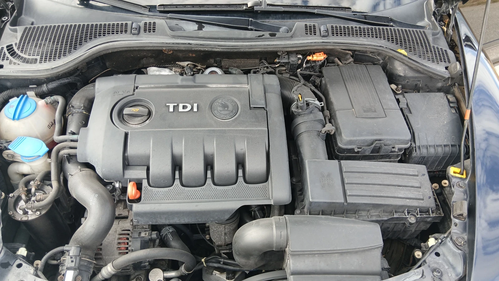 Skoda Octavia 2.0TDI 16V 140 к.с L&K, снимка 14 - Автомобили и джипове - 56180882