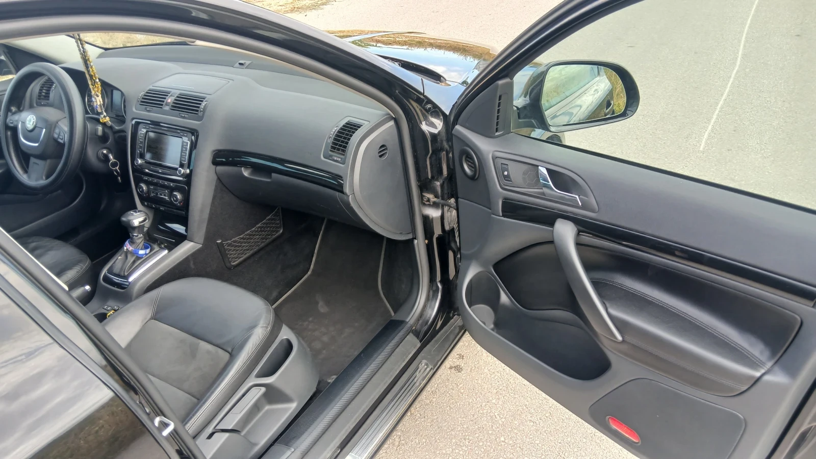 Skoda Octavia 2.0TDI 16V 140 к.с L&K, снимка 12 - Автомобили и джипове - 56180882