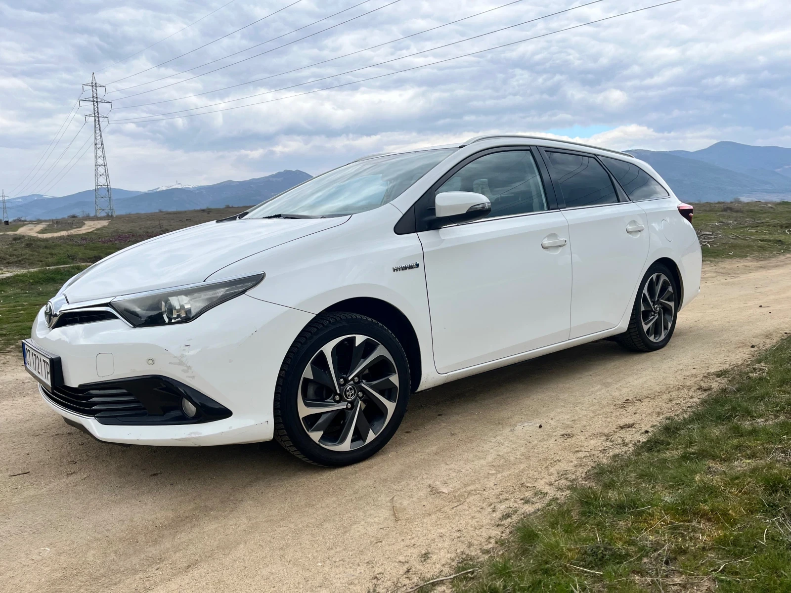 Toyota Auris, снимка 7 - Автомобили и джипове - 56512486