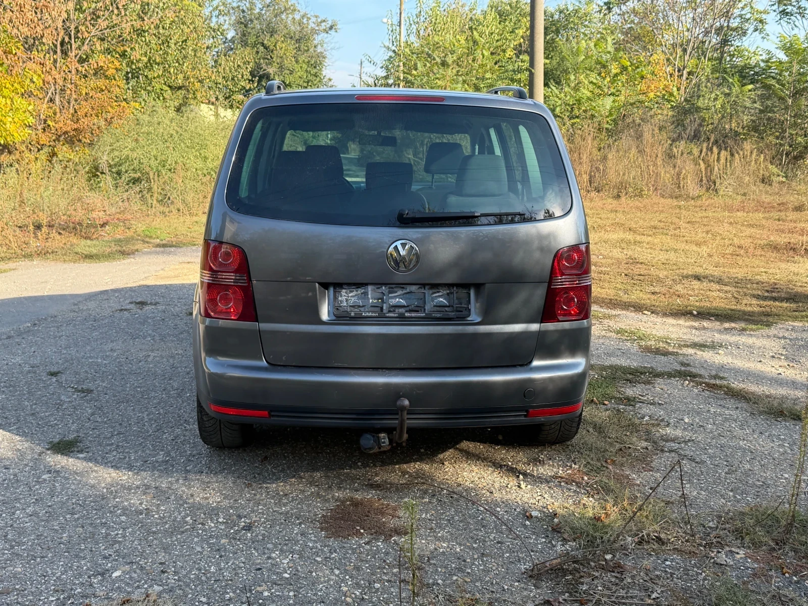 VW Touran, снимка 4 - Автомобили и джипове - 56690986