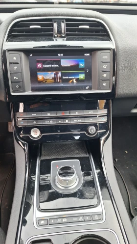 Jaguar XE 2.0D, снимка 7