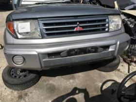  Mitsubishi Pajero pi...