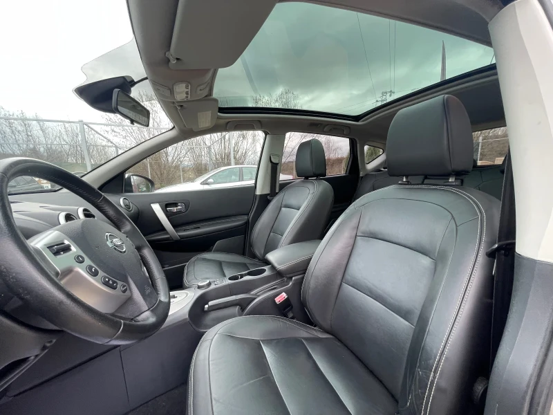 Nissan Qashqai 4x4/Navi/Camera/Podgrev/ServizniDok./FULLFULL, снимка 13 - Автомобили и джипове - 52689065