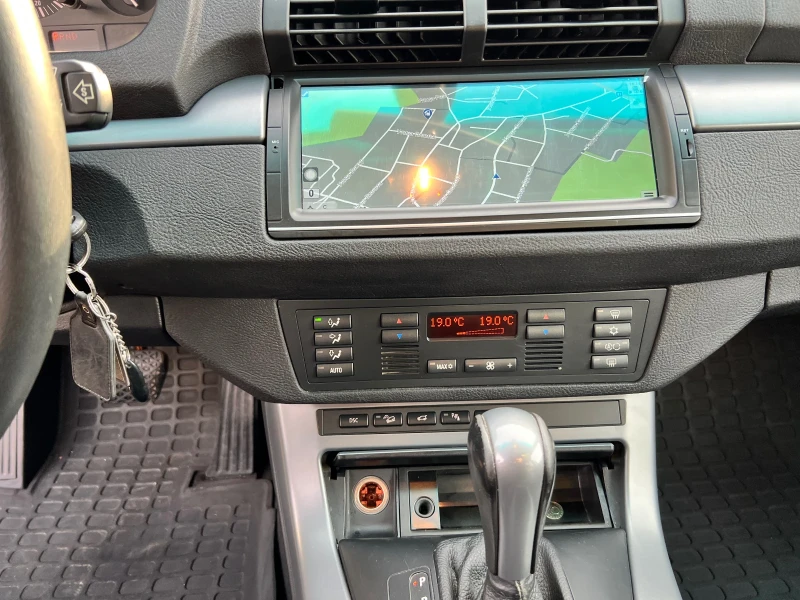BMW X5, снимка 11 - Автомобили и джипове - 53469317